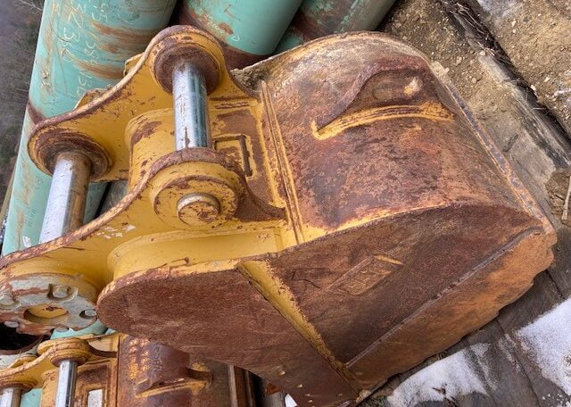 USED 36" Caterpillar Excavator Bucket s/n BU3278