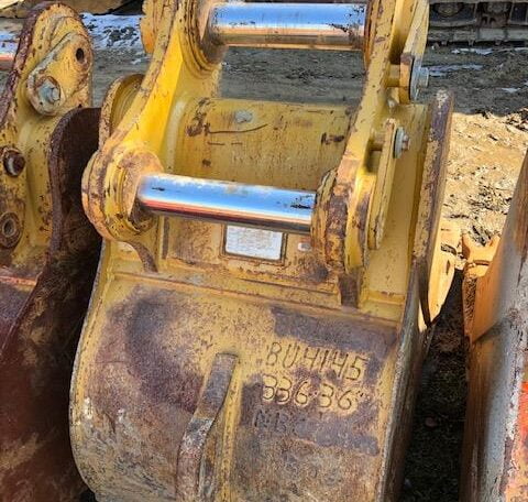 USED 36" Caterpillar Excavator Bucket BU4145